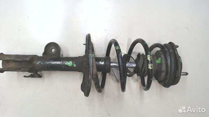 Амортизатор подвески левый передний Toyota RAV 4