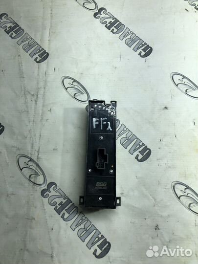 Блок управления стеклоподъемниками Ford Focus 2