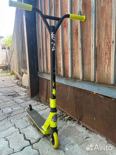 Трюковой самокат