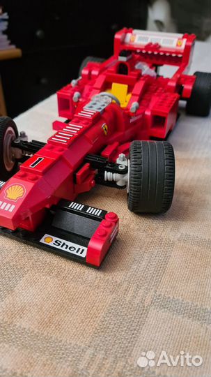 Lego 2556 Ferrari Formula 1 Racing Car Model team