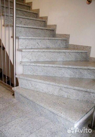 Ступени из камня для лестницы