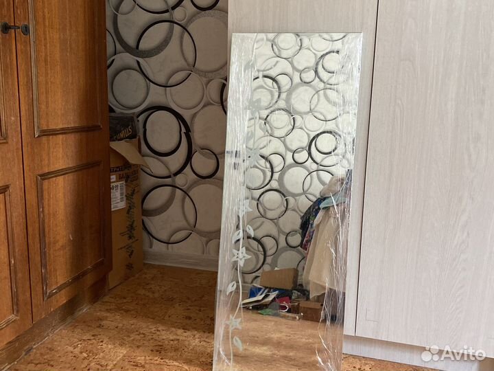 Зеркало от гостинной Флора