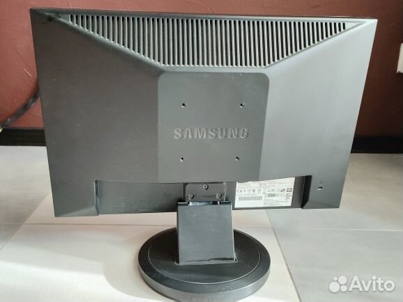 Монитор Samsung syncmaster 923NW