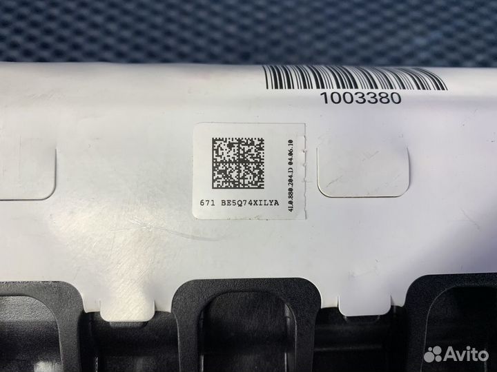 Подушка безопасности пассажира в торпедо Audi Q7