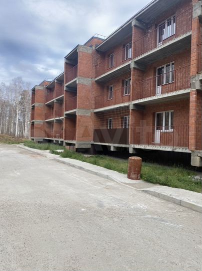 1-к. квартира, 42 м², 3/3 эт.