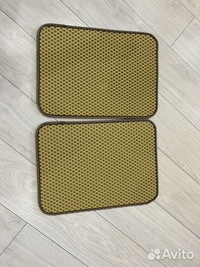 Коврики для мисок животных