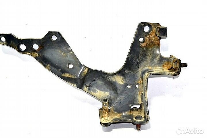 Кронштейн переднего бампера, правый scania G-serie