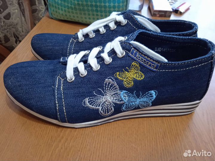 Кеды женские новые