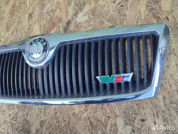 Решетка радиатора Skoda Octavia a5 RS