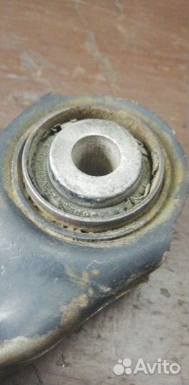 Рычаг подвески верхний задний Mercedes-Benz