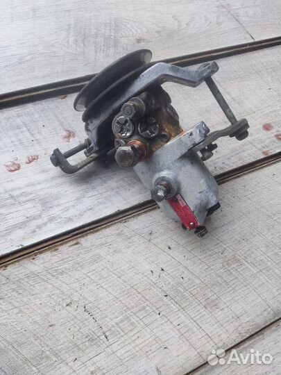 Насос гидроусилителя руля Audi 100 C3 44