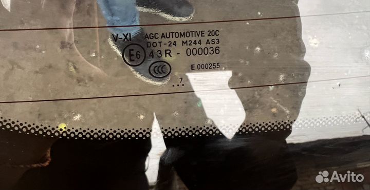 Стекло двери багажника Porsche Macan 2013+