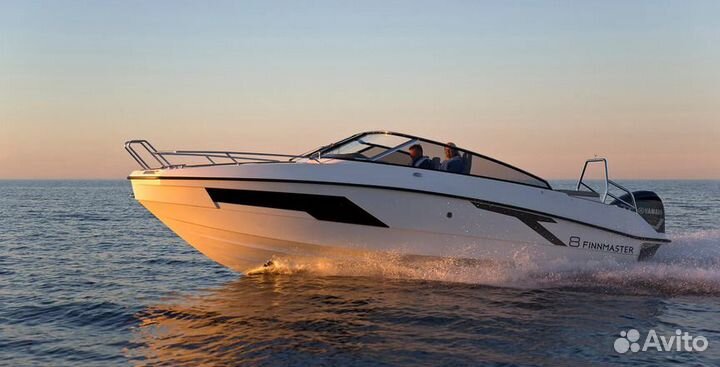 Финский катер Finnmaster T8 с носовой каютой