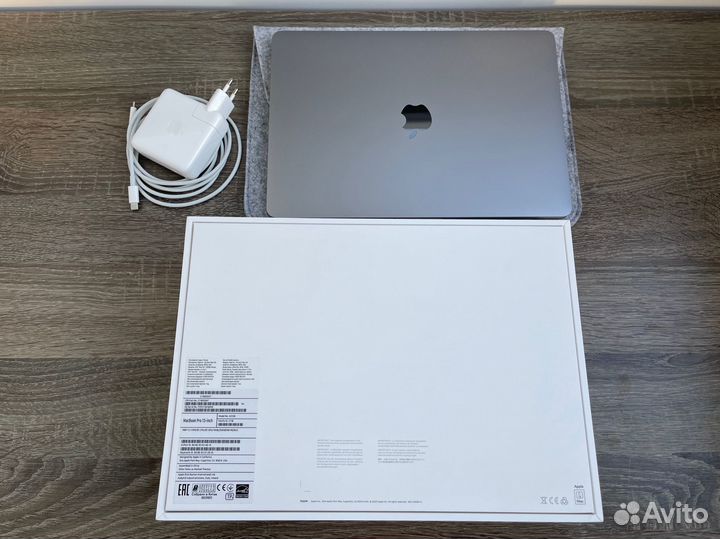 Apple Macbook pro 13 2020 m1 16gb 256gb