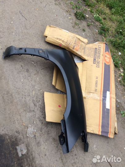 Крыло переднее,правое Lexus