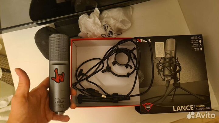 Микрофон Trust GXT 242 Lance