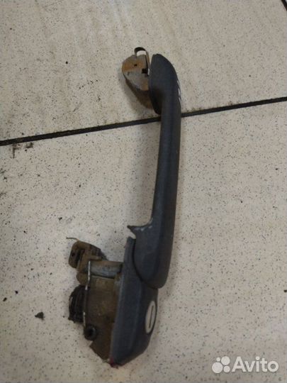 Ручка двери внешняя передняя правая Volkswagen