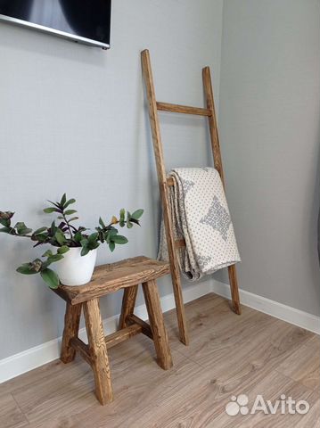 Декоративная лестница /Напольная вешалка