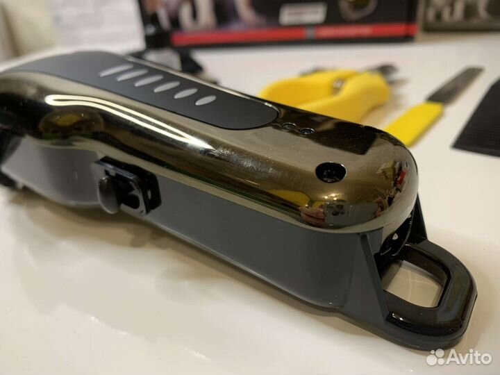 Машинка для стрижки собак и кошек