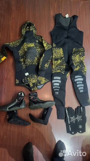 Неопреновый гидрокостюм 7мм,боты,перчатки,носки