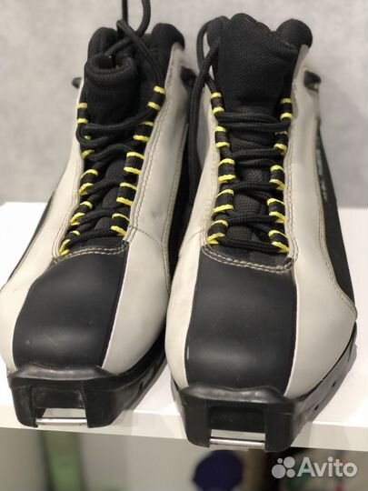 Лыжные ботинки fischer, 40 размер