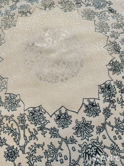 Ковер 200x280 cм