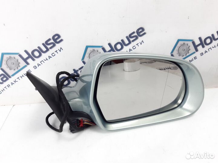 Зеркало правое Skoda Octavia A5 1.4 TSI caxa 2011