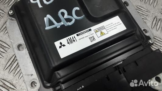 Блок управления двс mitsubishi pajero 4 (4DN06PC01