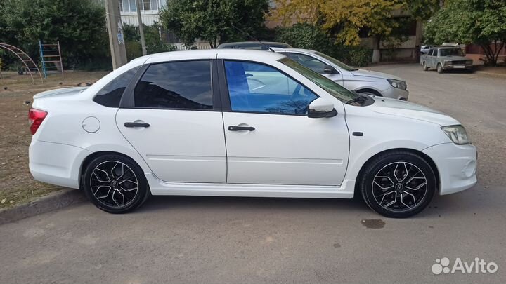 LADA Granta 1.6 МТ, 2017, 130 000 км