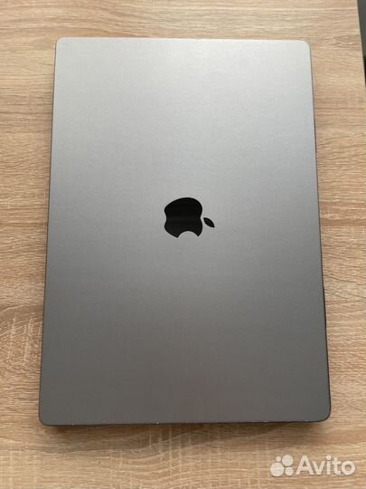 Macbook pro 16 m2 512gb