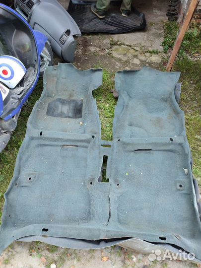 Покрытие напольное (ковролин)ковер Hyundai accent