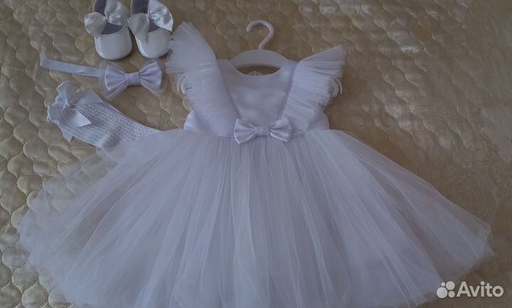 Платье нарядное для девочки 80