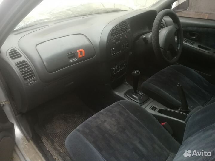 Mitsubishi Lancer 1.5 AT, 1996, битый, 555 555 км