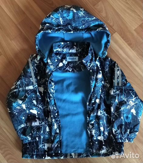 Ветровочный костюм на флисе на рост 116 см