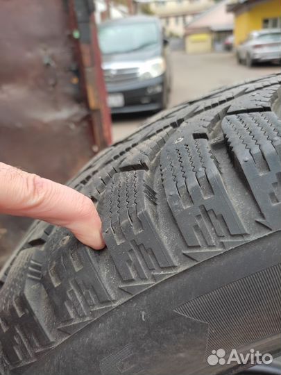 Bridgestone Ice Cruiser 7000 225/60 R17 99T