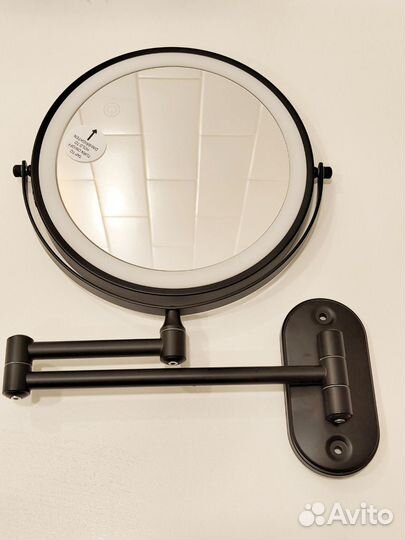 Настенное зеркало для макияжа с LED подсветкой