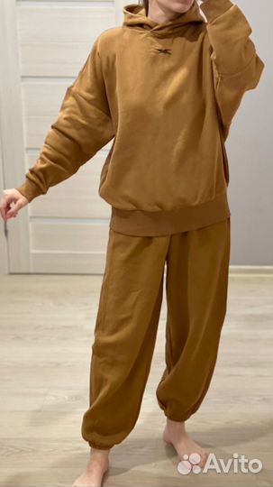 Спортивный костюм футер reebok