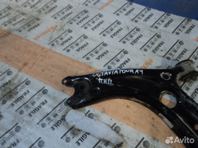 Рычаг передний правый Шкода Октавия А7 Scoda