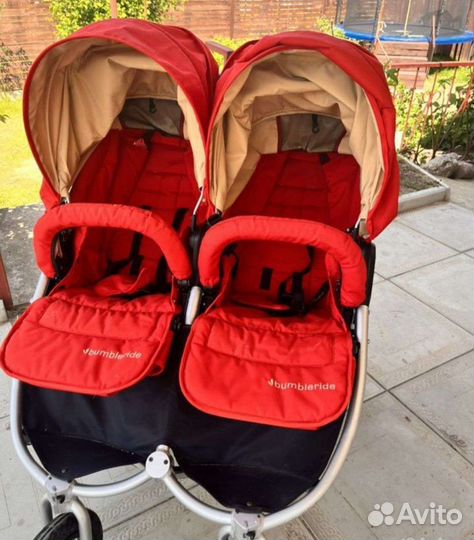 Коляска для двойни bumbleride twin