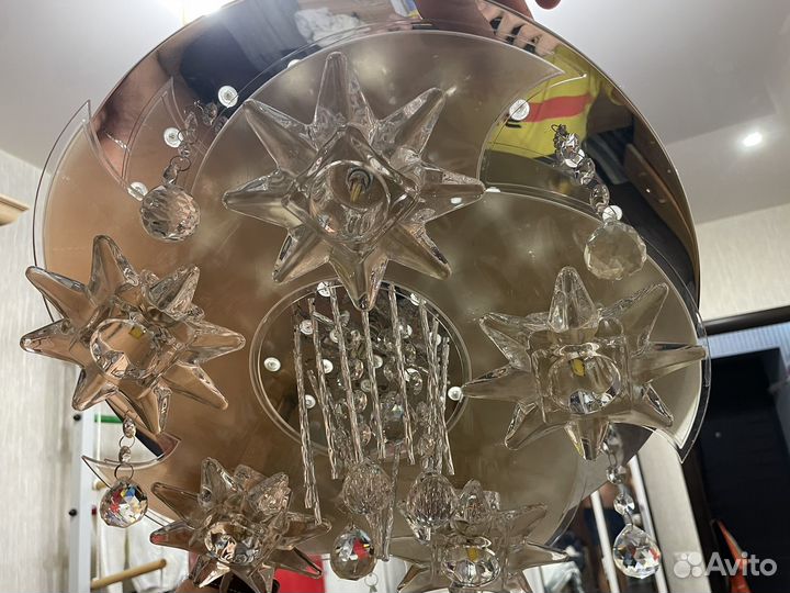 Люстра подвесная потолочная