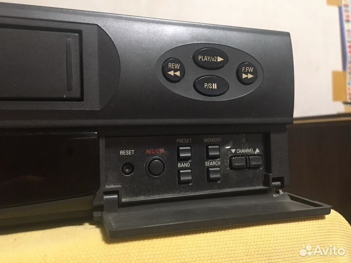 Видеомагнитофон Samsung VQ-306