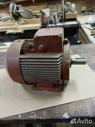 Электродвигатель 380v. Б/у 2шт
