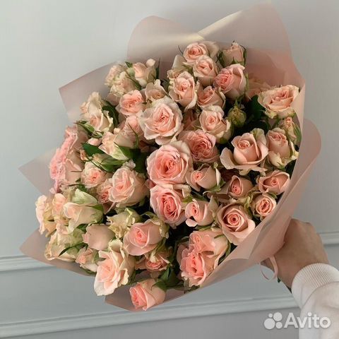 Букет из Высоких Кустовых Роз. Цветы с Доставкой