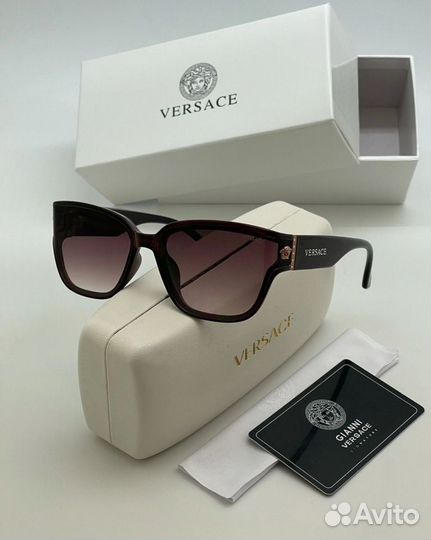 Солнцезащитные очки женские Versace