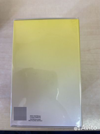 Versace yellow diamond