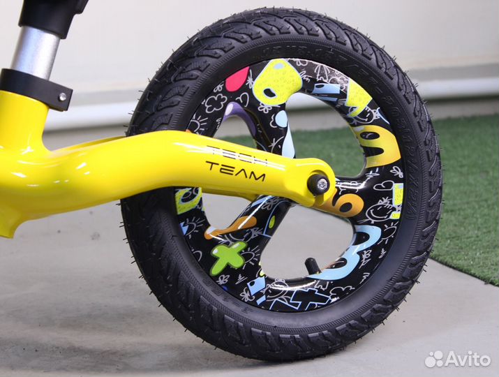 Беговел tech team cricket RS