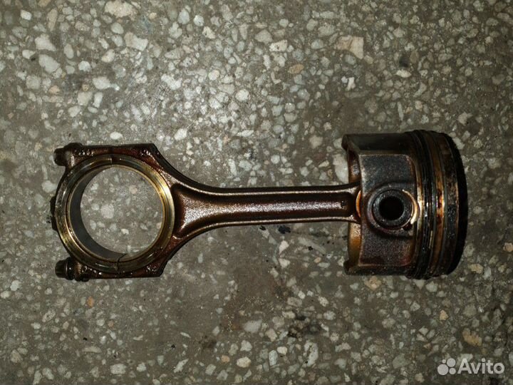 Поршень Ауди А6 С5 Оллроуд 2,7