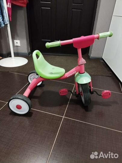 Трехколесный велосипед