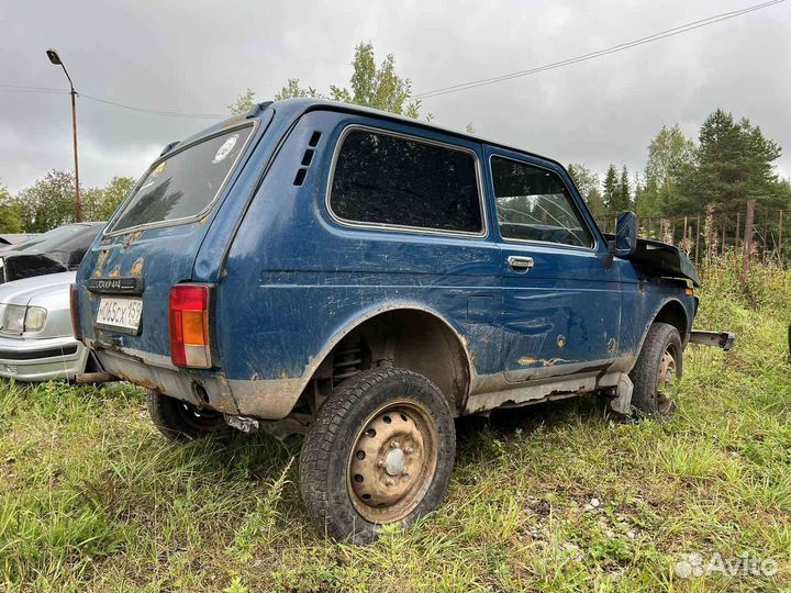 Двери на ниву 21214