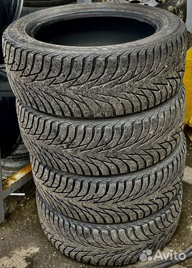 Yokohama Ice Guard IG50+ 215/55 R17 98T